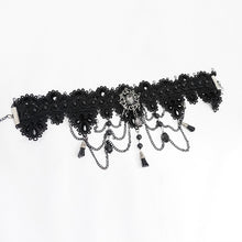 Load image into Gallery viewer, EAS008 Spider web-shaped gothic chocker