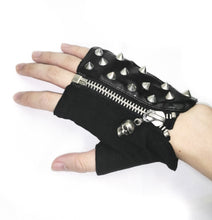 Load image into Gallery viewer, GE010 spiked men punk rock zipper up half-finger leather gloves